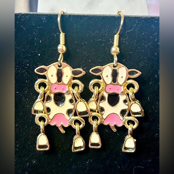 NWT Gold Plated Enamel Dangle Cow Earrings w/ Movable Legs ADORABLE! - Picture 2 of 2